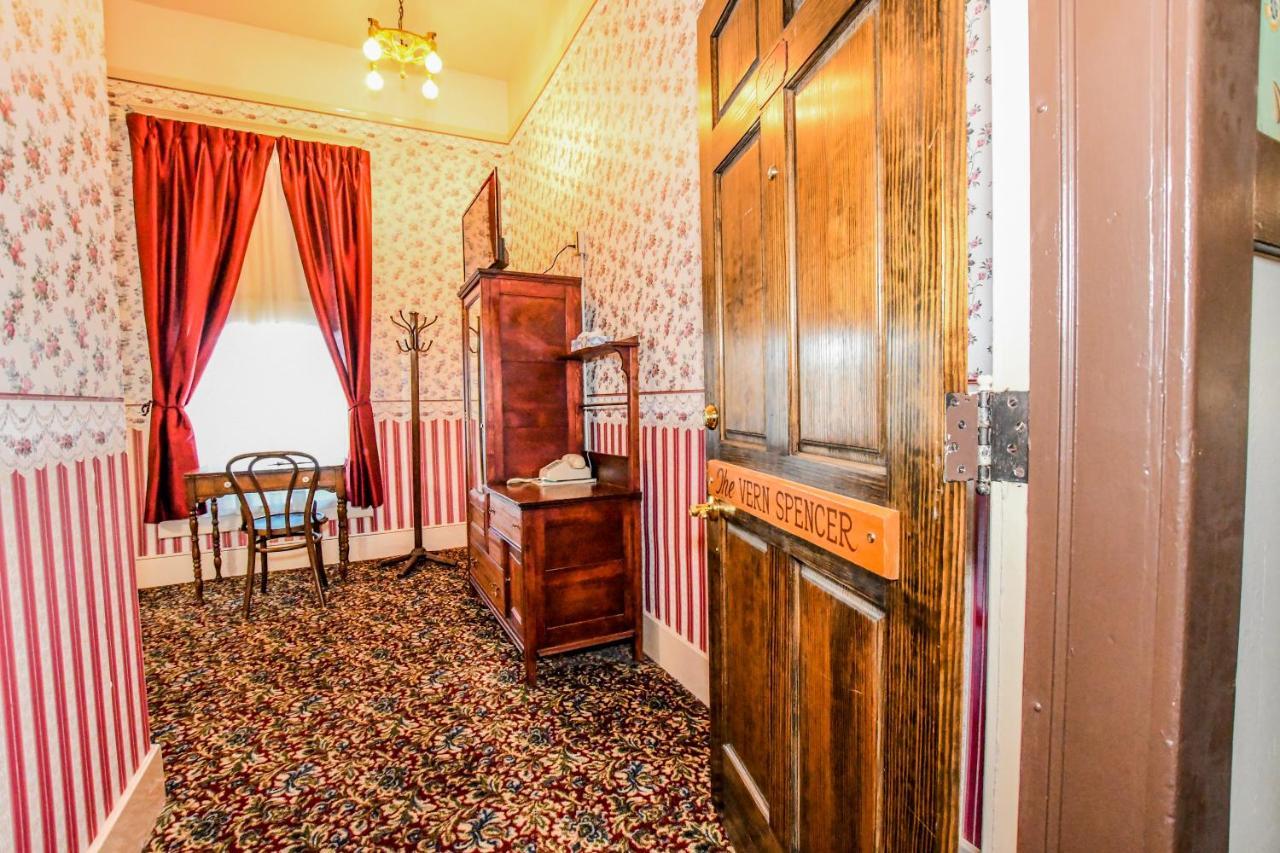 Irma Hotel Коуди Екстериор снимка