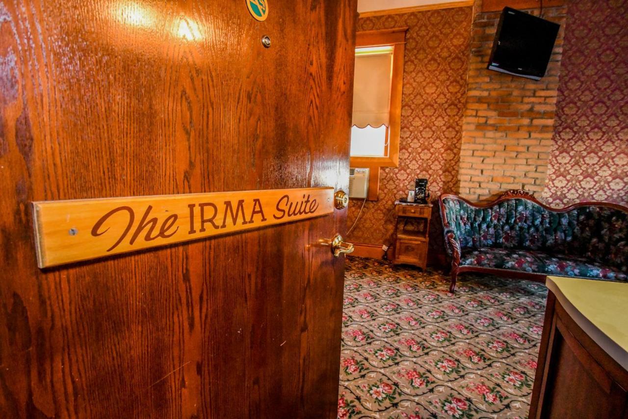 Irma Hotel Коуди Екстериор снимка