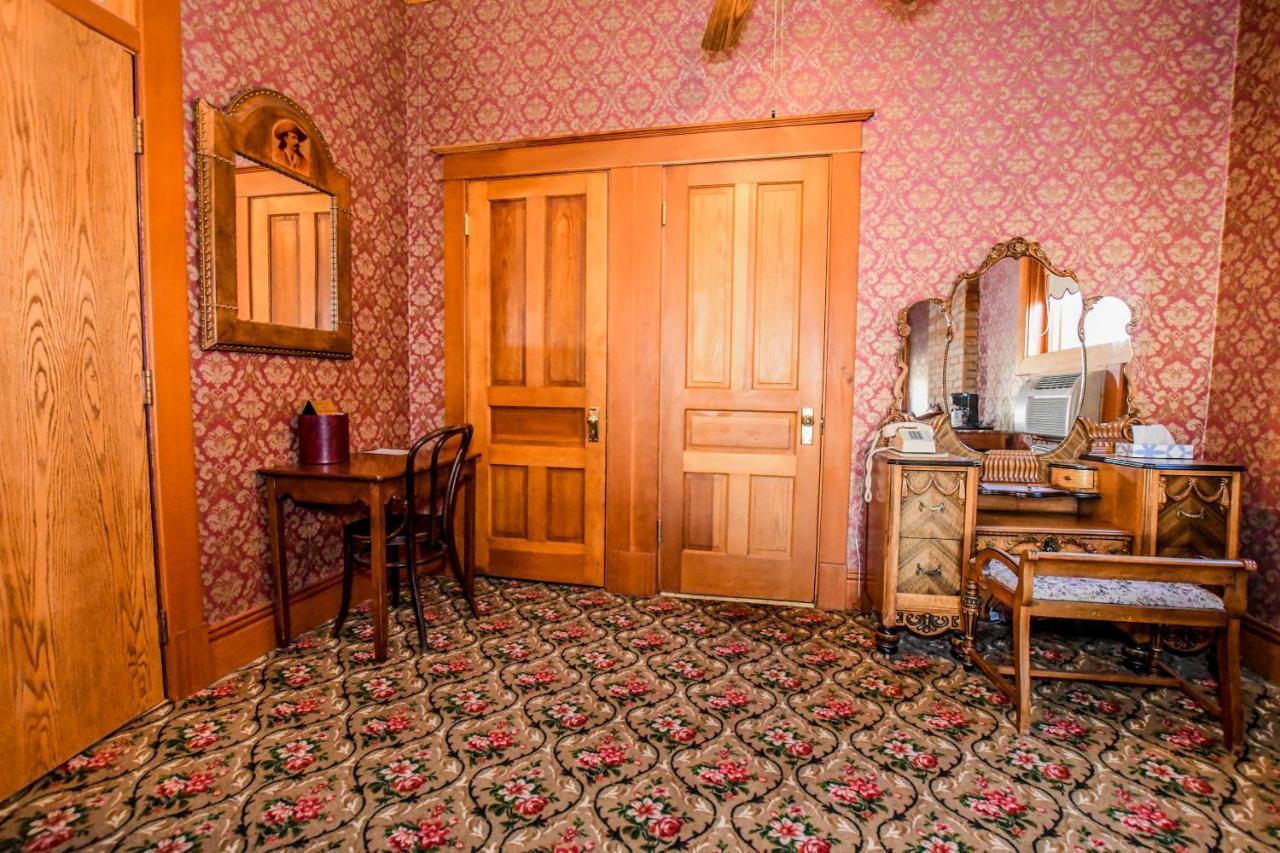 Irma Hotel Коуди Екстериор снимка