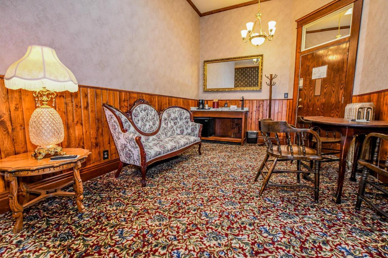 Irma Hotel Коуди Екстериор снимка