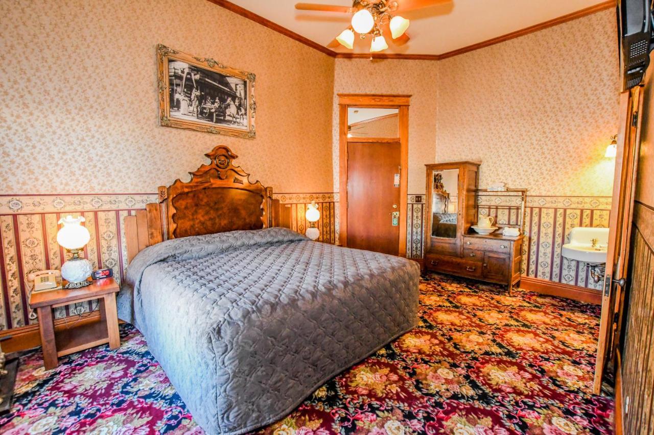 Irma Hotel Коуди Екстериор снимка
